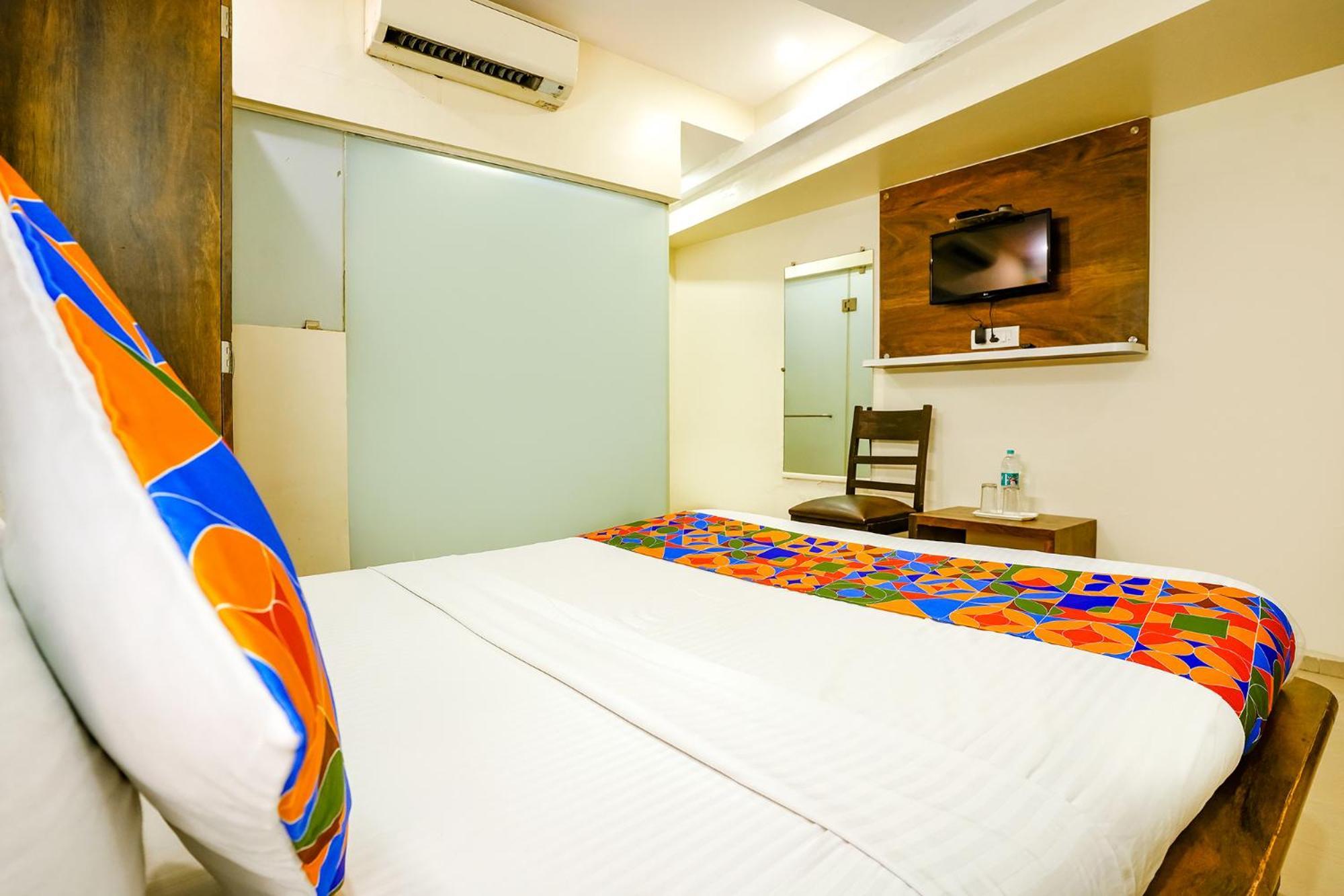 Hotel Naivedhya By Kwality Inn Thane Ngoại thất bức ảnh