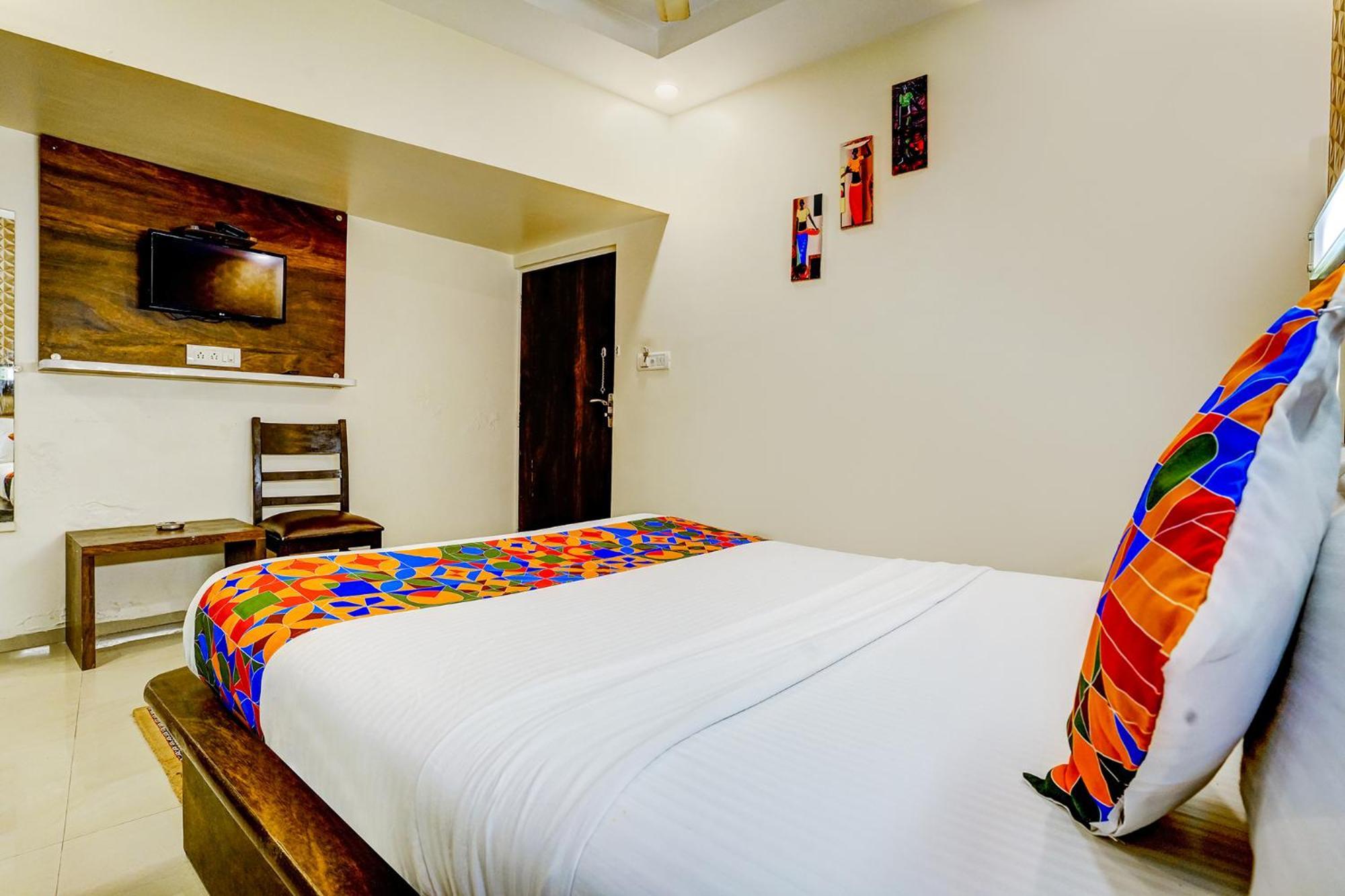 Hotel Naivedhya By Kwality Inn Thane Ngoại thất bức ảnh