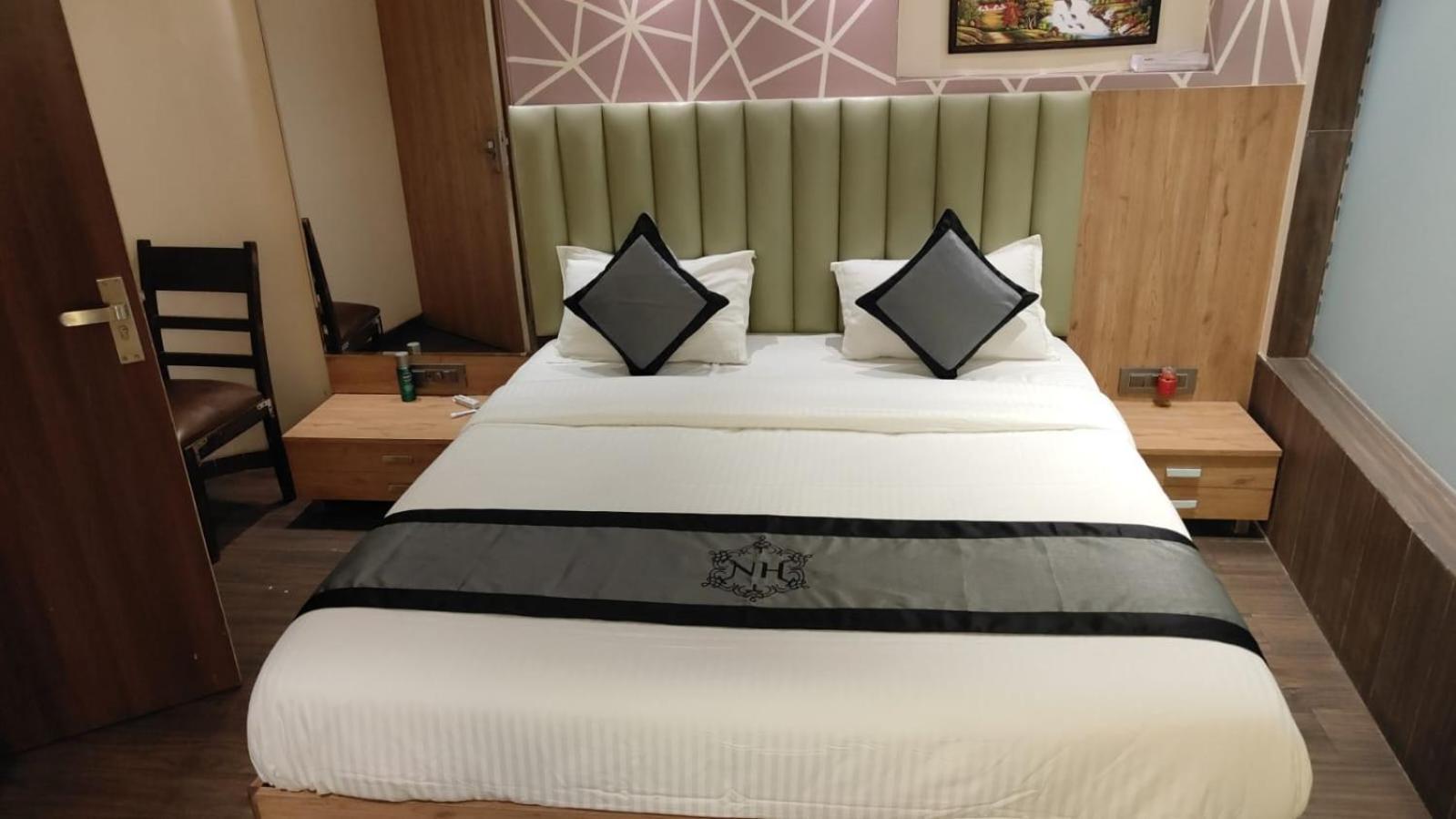 Hotel Naivedhya By Kwality Inn Thane Ngoại thất bức ảnh