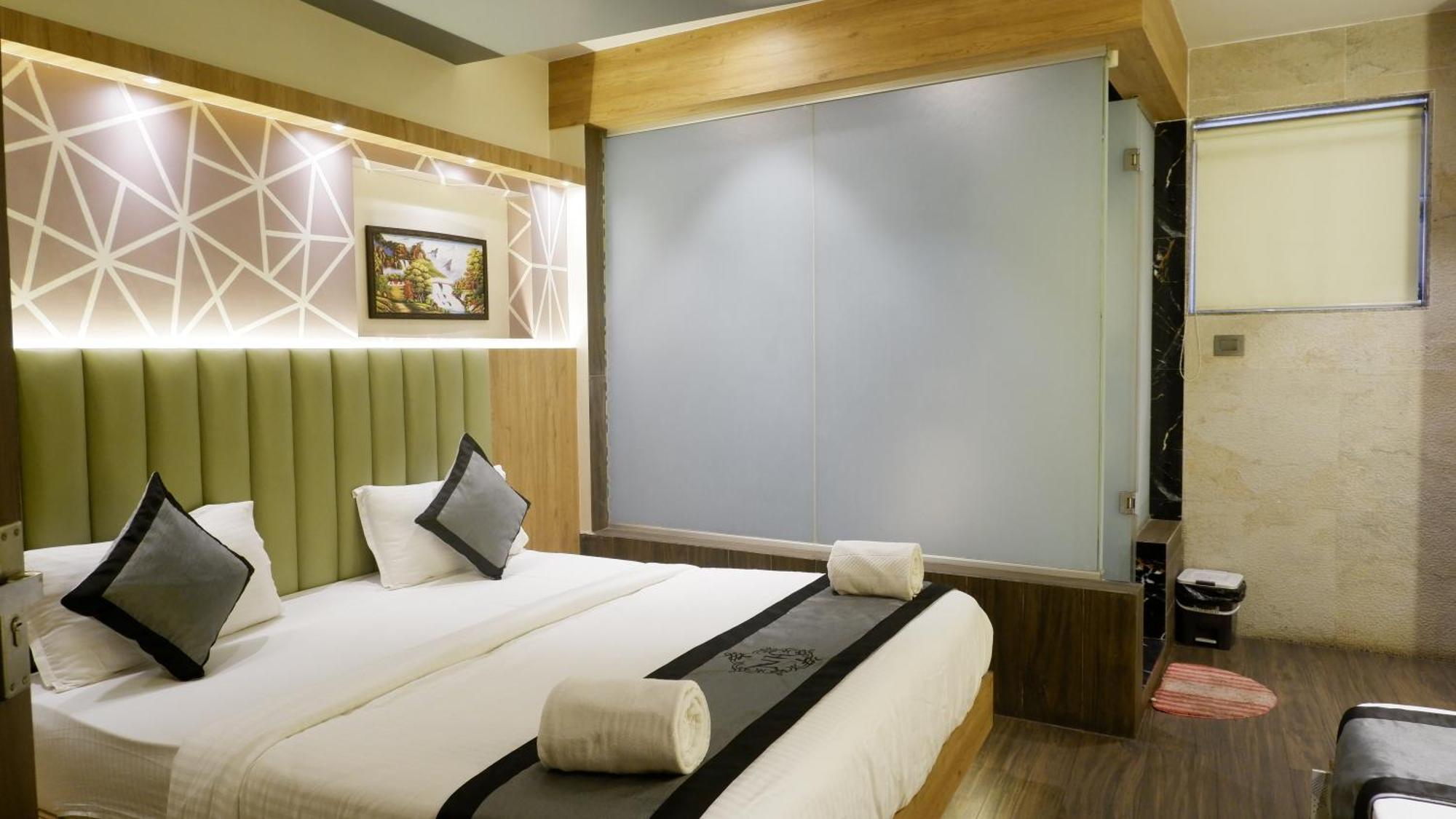 Hotel Naivedhya By Kwality Inn Thane Ngoại thất bức ảnh