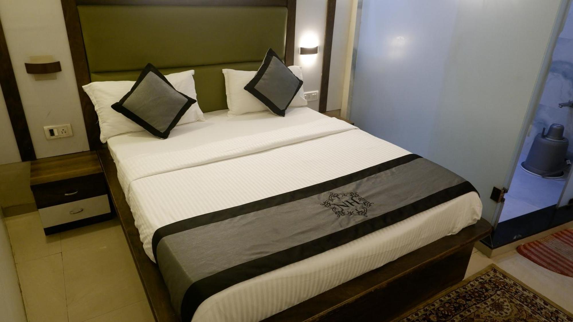Hotel Naivedhya By Kwality Inn Thane Ngoại thất bức ảnh